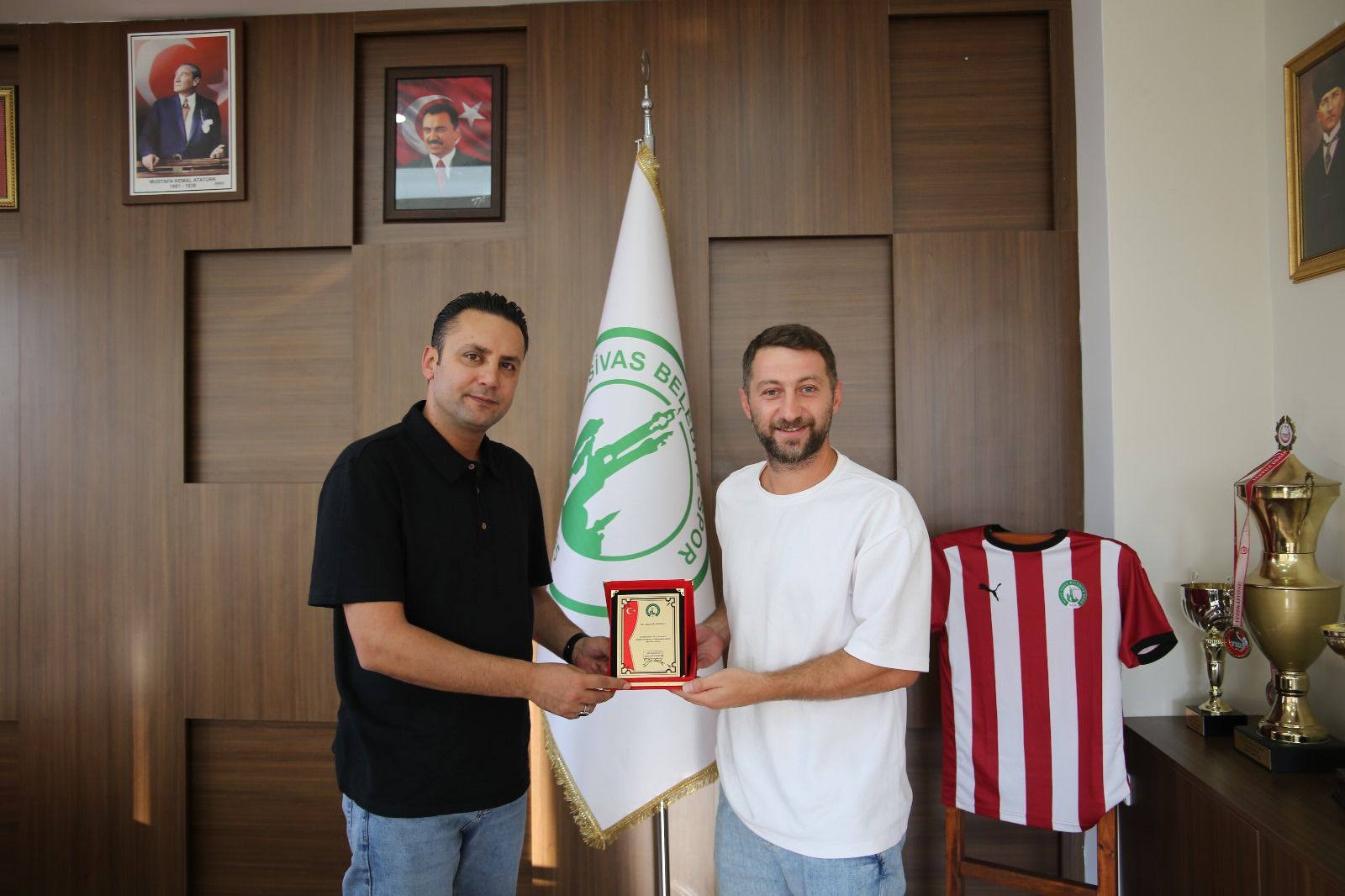 10 Yıllık Emek Unutulmadı