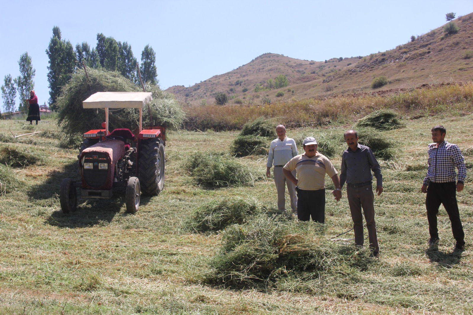 Şimşek’ten Çiftçiye Çağrı: “Toprak Ekilsin, Üretim Artsın”