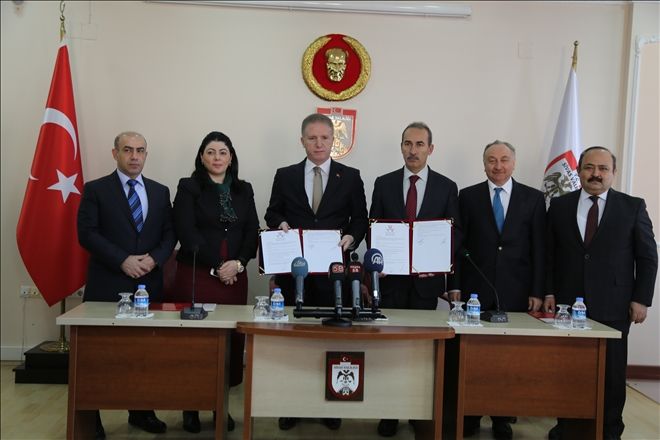 FAKİR AİLELERE TÜP BEBEK YARDIMI