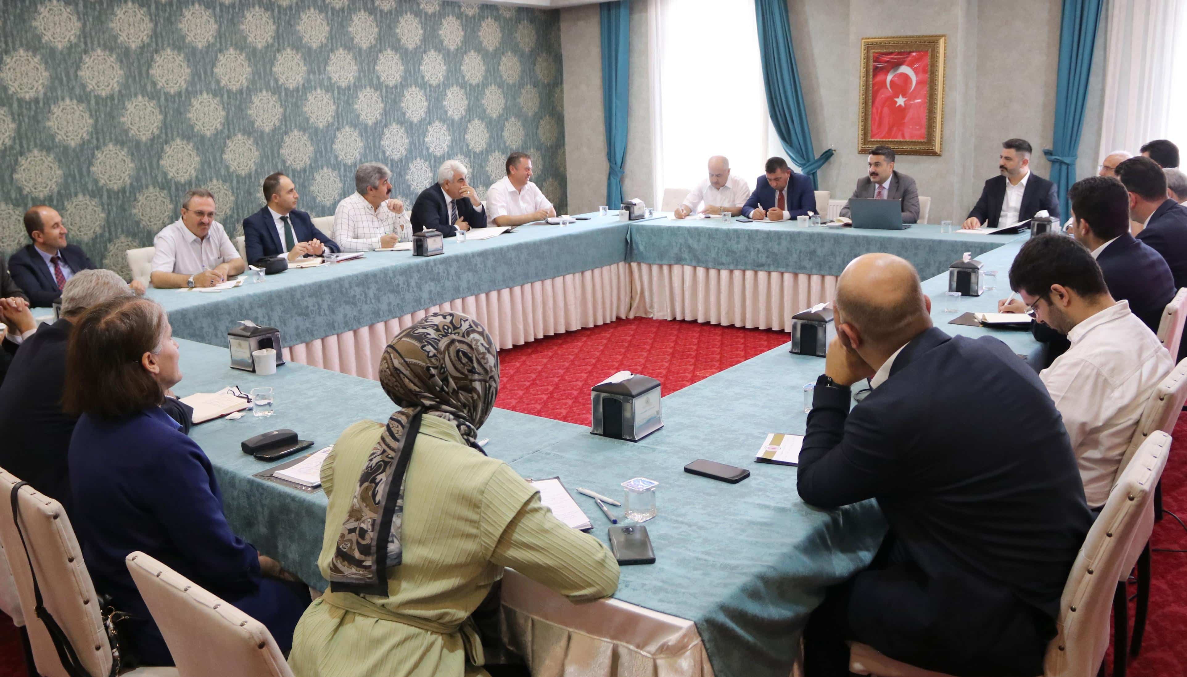 Sivas'ta Bakanlık Politikaları ve Projeler Masada