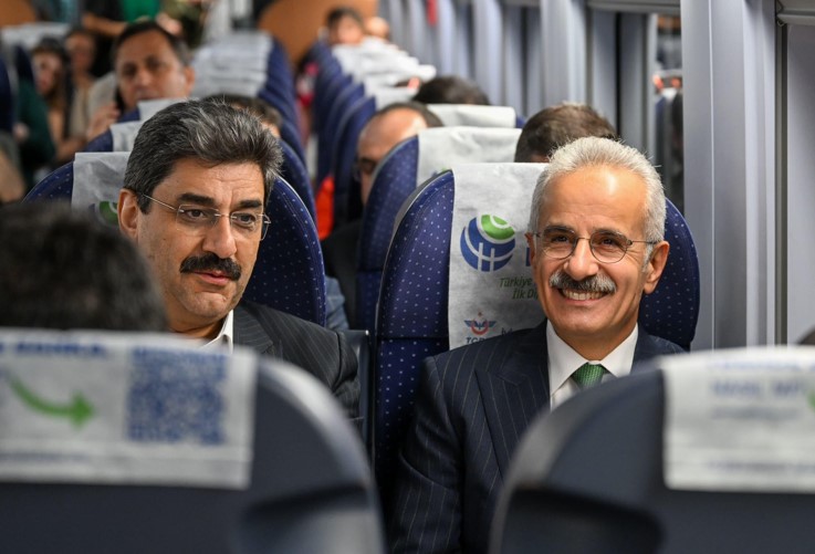 Bakan Uraloğlu Sivas Yolunda