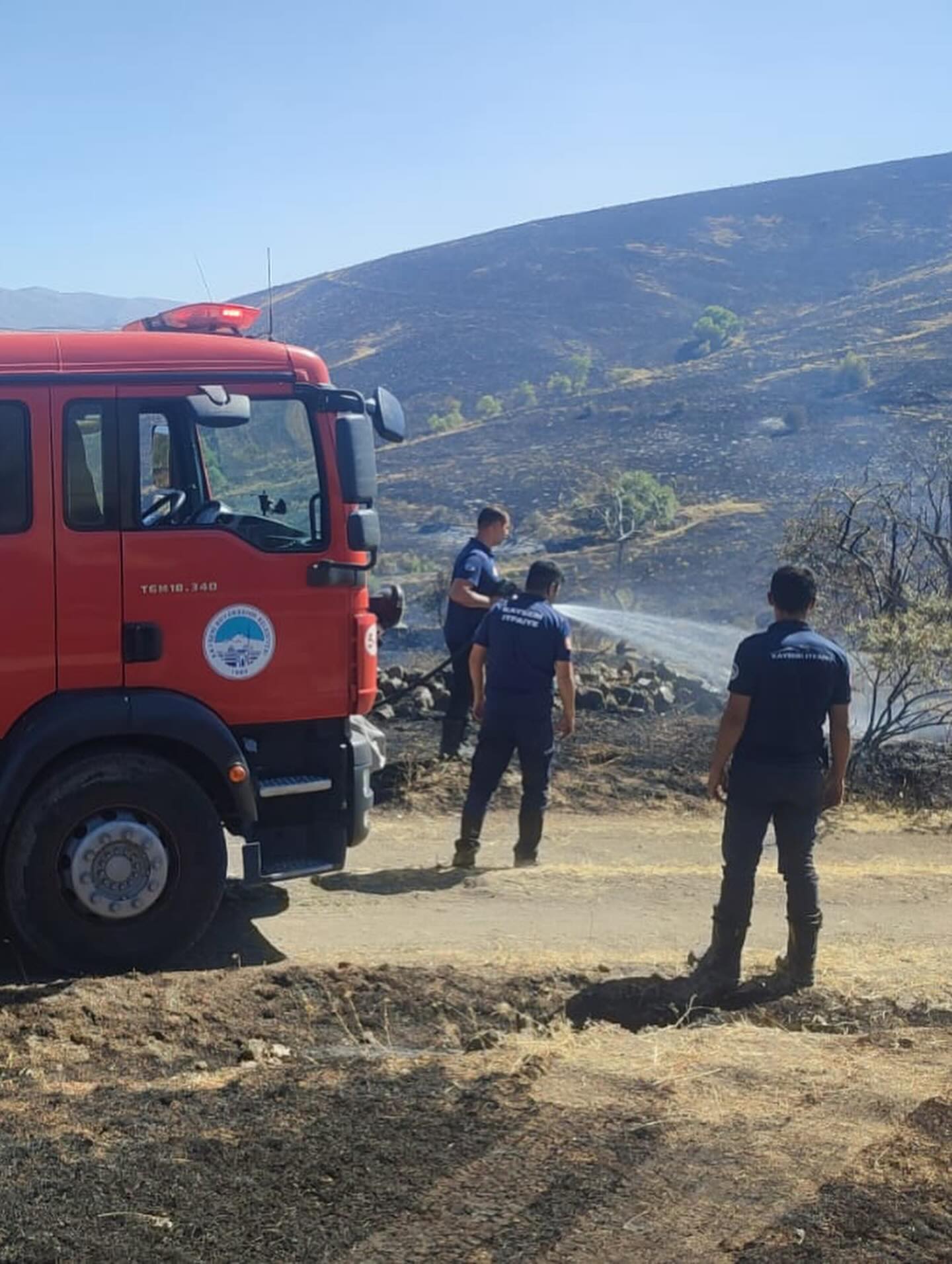 Sivas’ta Yangın, Kayseri’den Ekipler Geldi