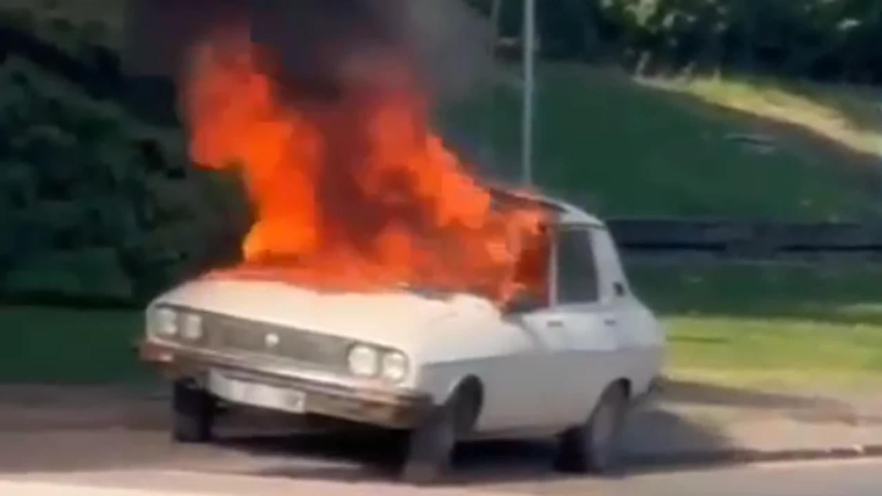 TBMM'nin önünde 'Beyaz Toros' yakıldı; şüpheli gözaltında