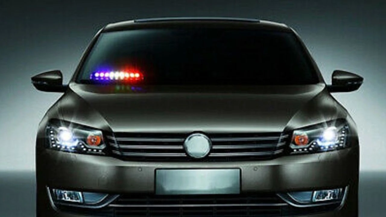 Usulsüz çakar kullanan sürücüye 138 bin lira ceza