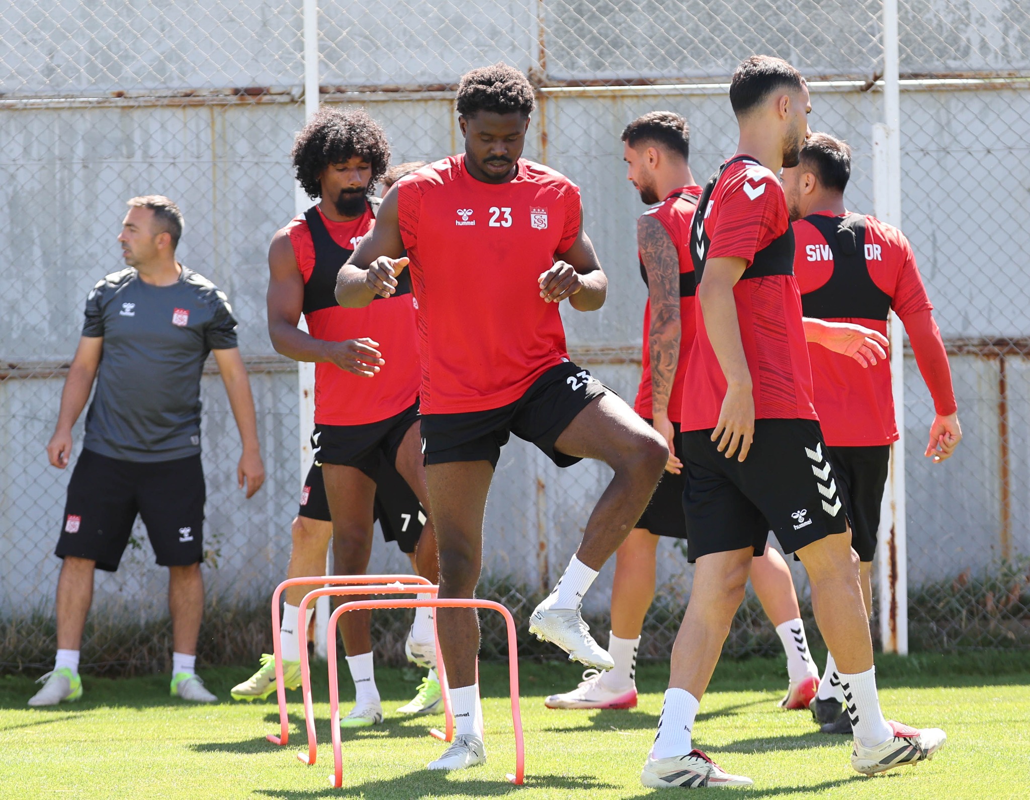 Yiğidolar Hazır! Bekle Amed Biz Geliyoruz