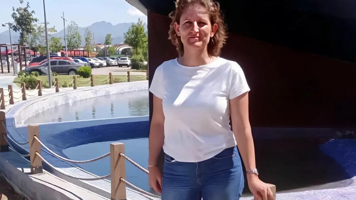 Pusu kurduğu kadını av tüfeğiyle öldürdü