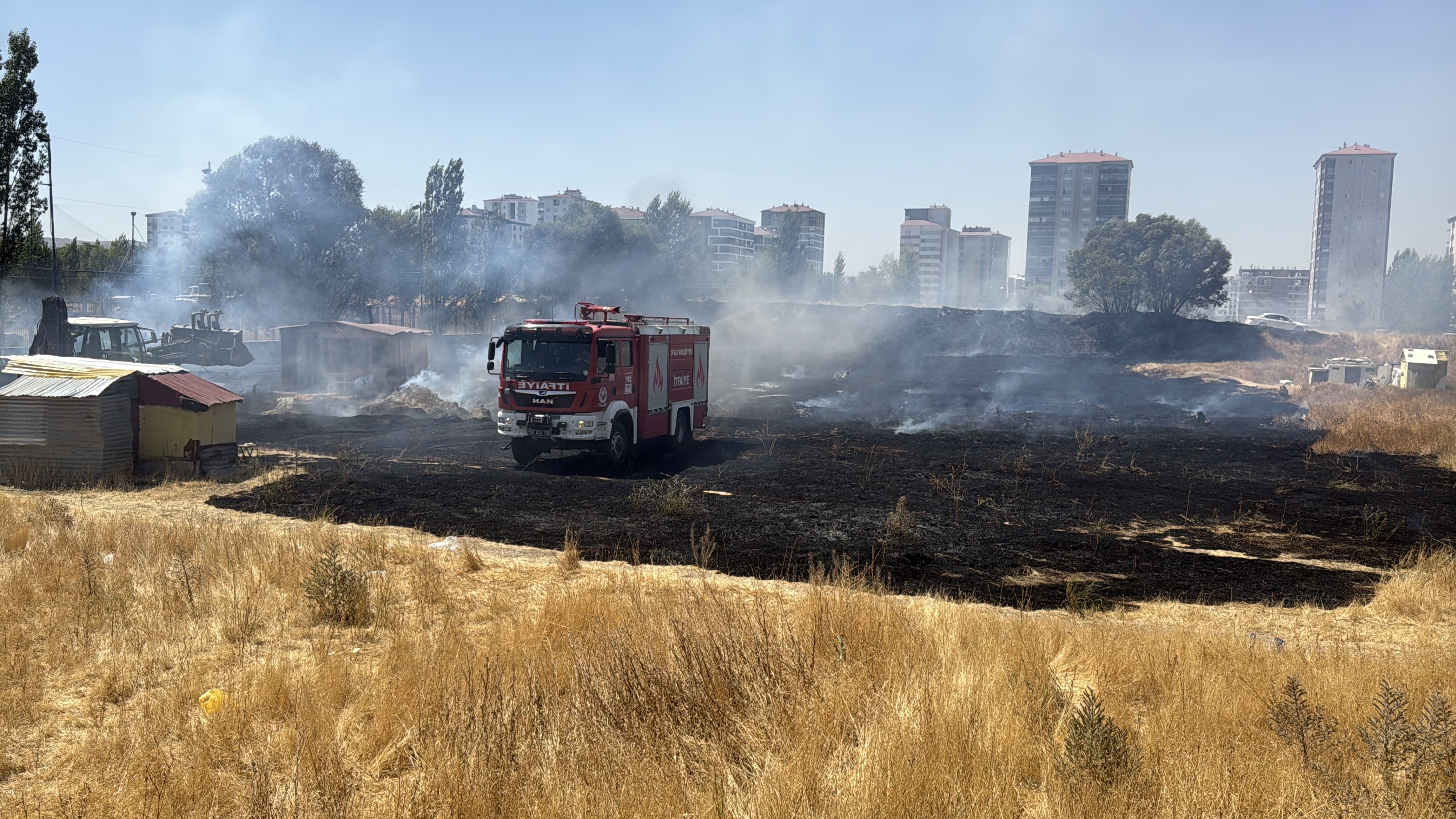 Sivas'ta Otluk Alanda Yangın!