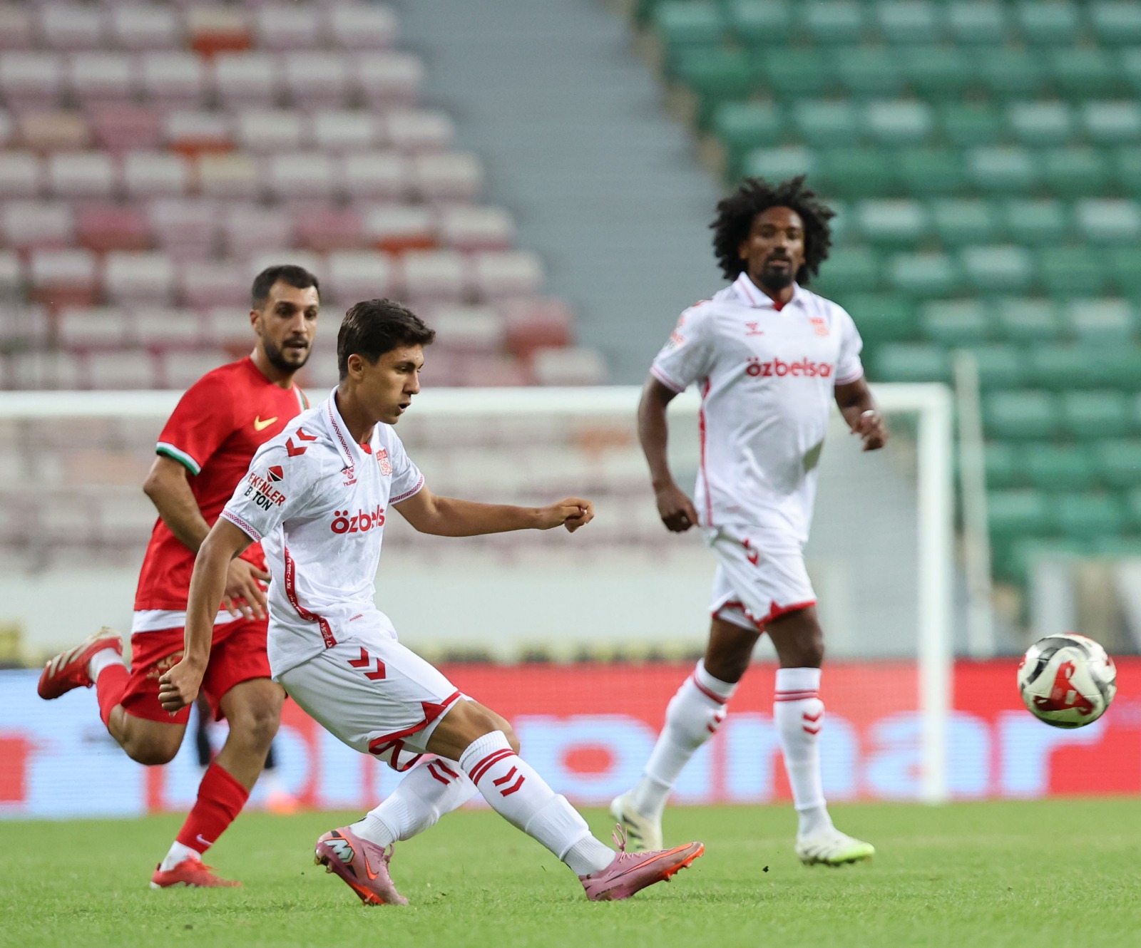 Sivas Futbolunda Kara Bulut: Sivasspor 4 Aydır Kazanamıyor