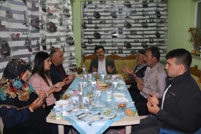 KAYMAKAM YILMAZ, İHTİYAÇ SAHİBİ AİLELERLE İFTARDA BULUŞTU