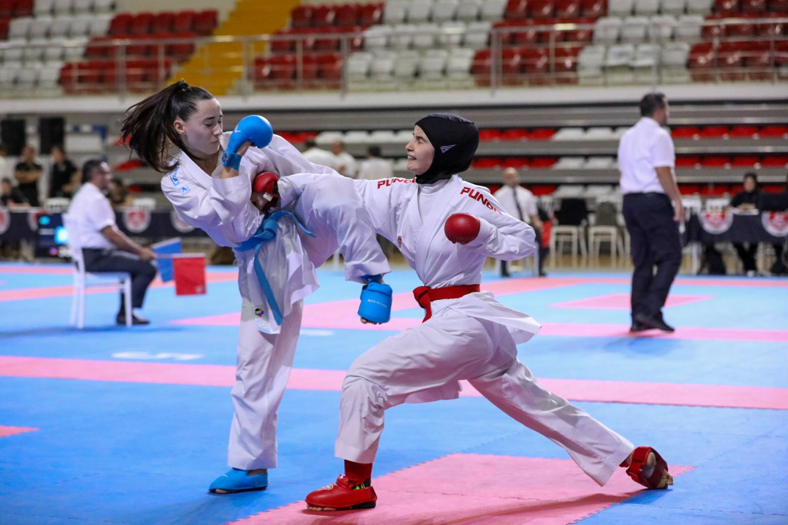 Sivas’ta Karate Şöleni Başlıyor