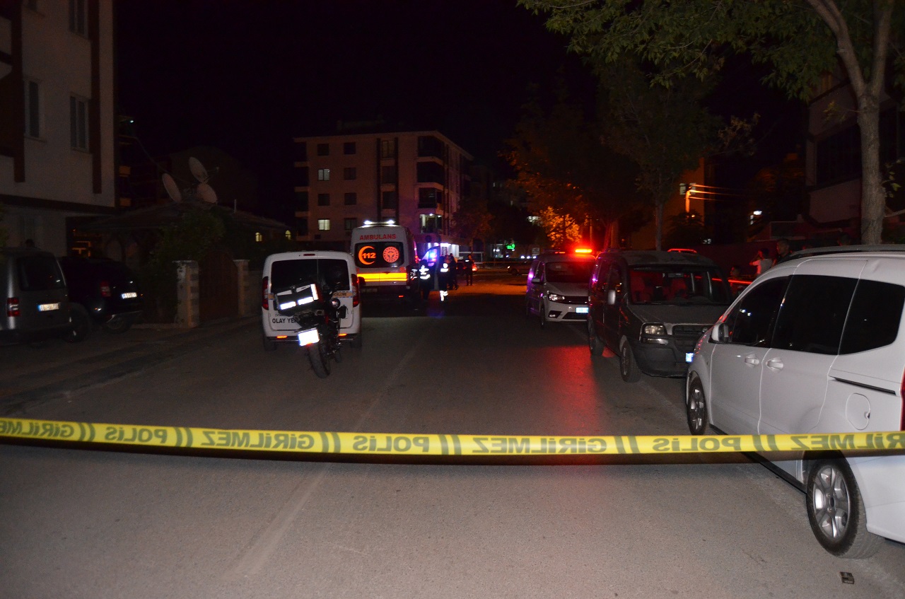 Damadını Kurşuna Dizdi