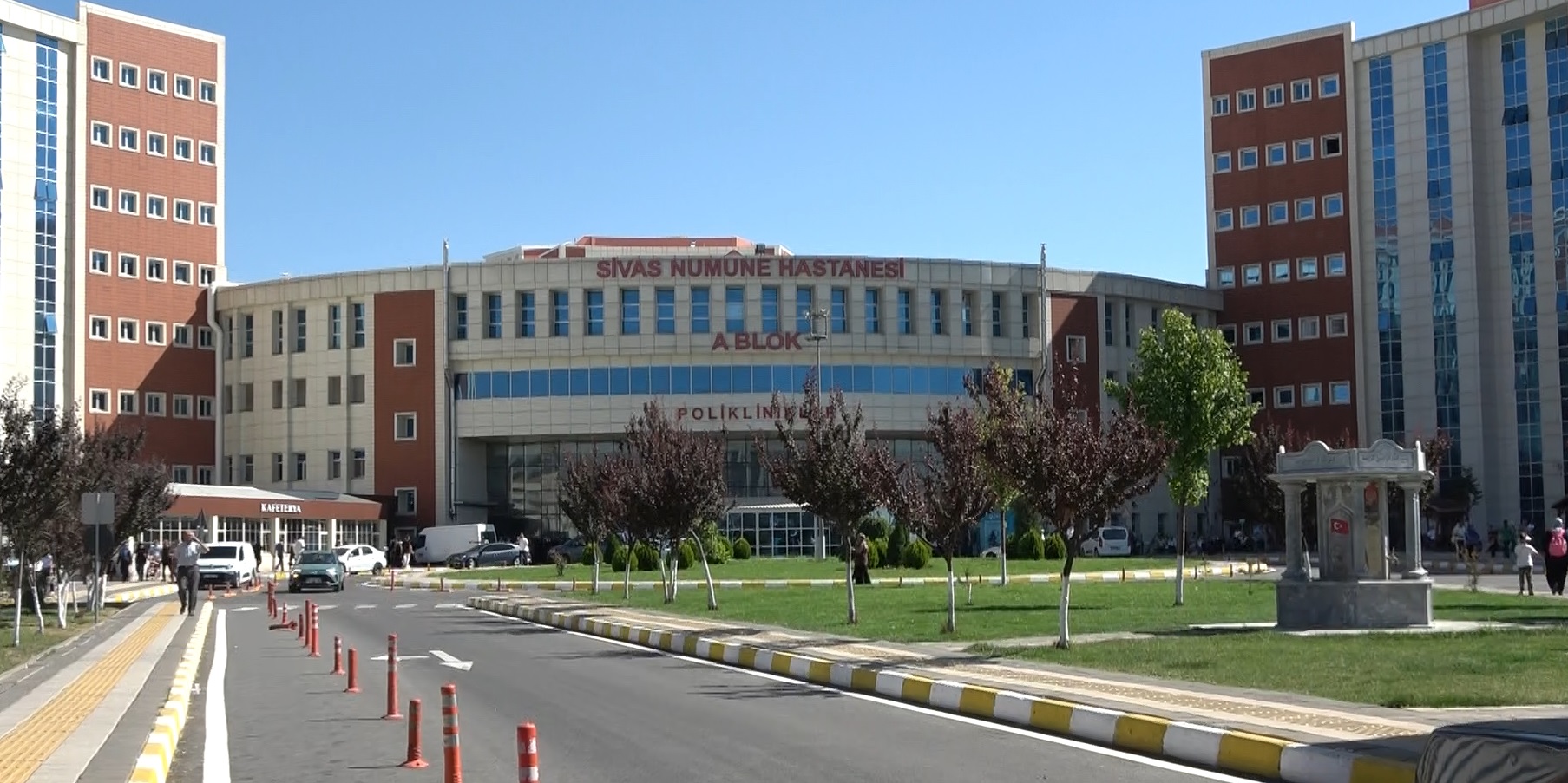 Sivas Numune Hastanesi’nde Köpük Tabakla Yemek Servisine İnceleme