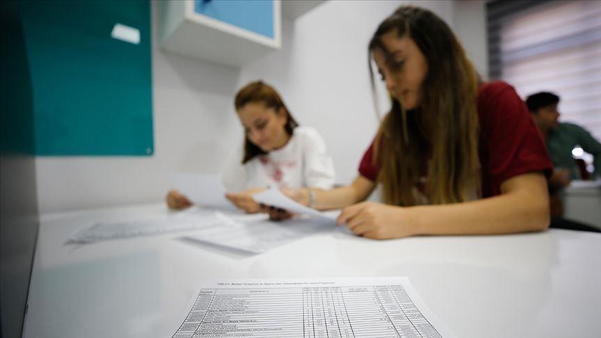 YKS'de ilk 1000'in tercihi tıp, mühendislik, işletme ve tarih bölümleri oldu