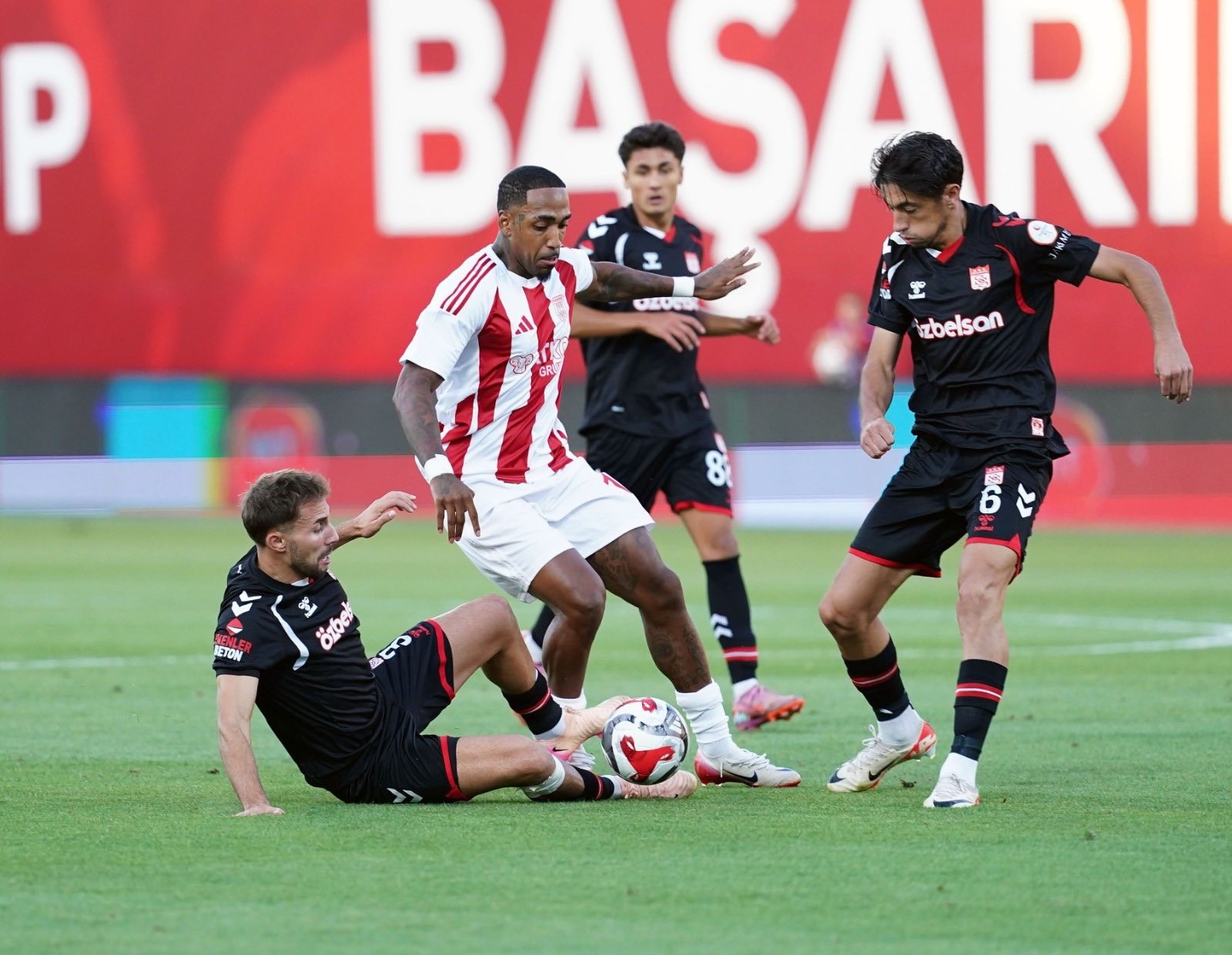 Sivasspor galibiyeti unuttu
