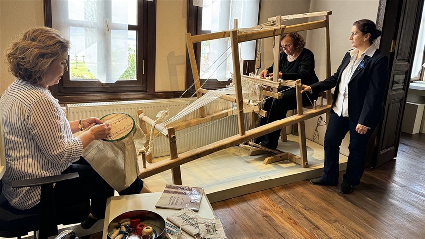 Türkiye'nin ilk keten müzesine ziyaretçi akını