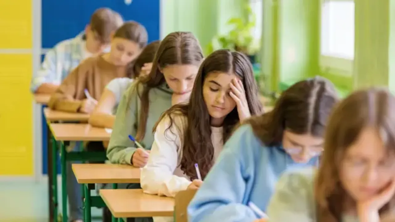 İhtiyaç sahibi öğrencilere ulaşım desteği