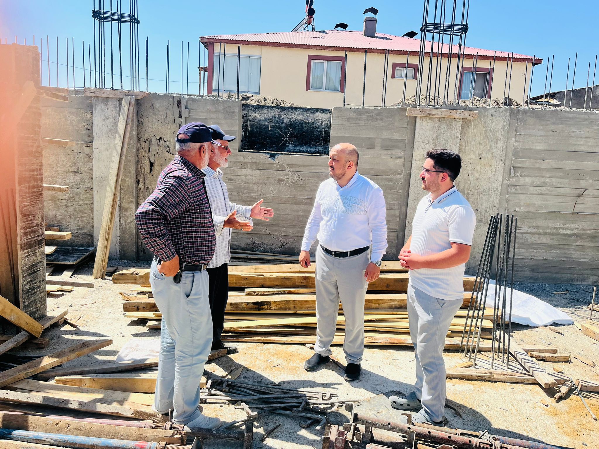 Kazanpınar Köyü'nde Cami İnşaatı Yükseliyor