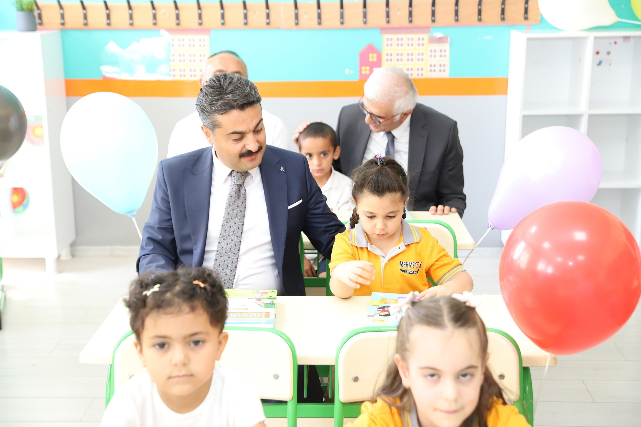 Müdür Erdoğan'dan İlkokula Uyum Haftası ziyareti