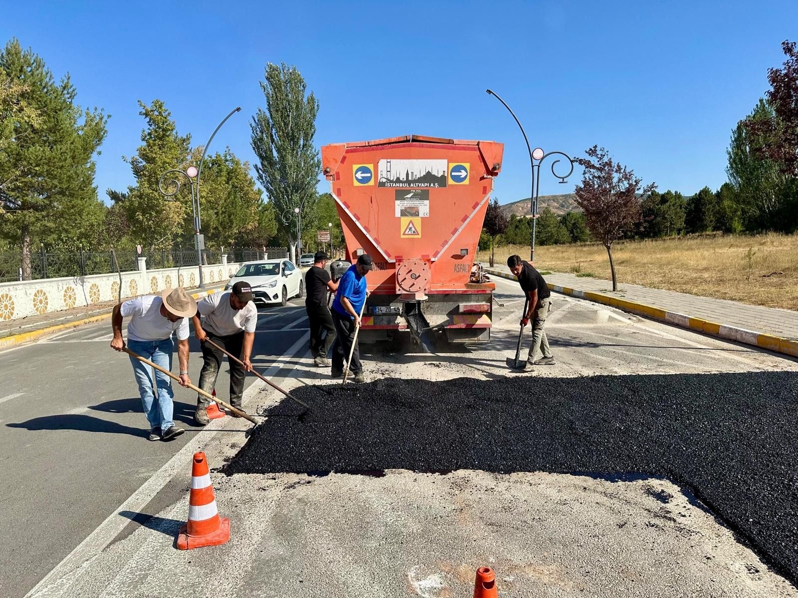 SCÜ Kampüsünde Yol Bakım Çalışmaları Tam Gaz