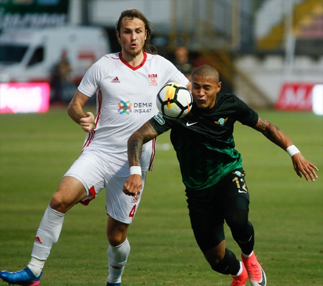 SAVUNMANIN GÖBEĞİNDE REKABET TAVAN YAPTI