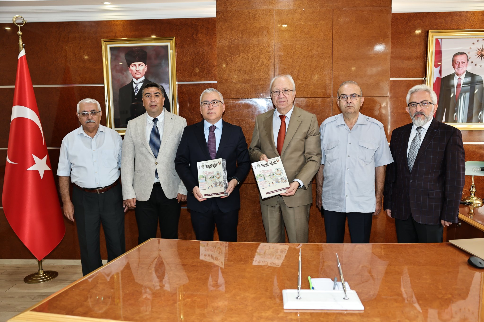 Hayat Ağacı Dergisi’nden Vali Şimşek’e Ziyaret