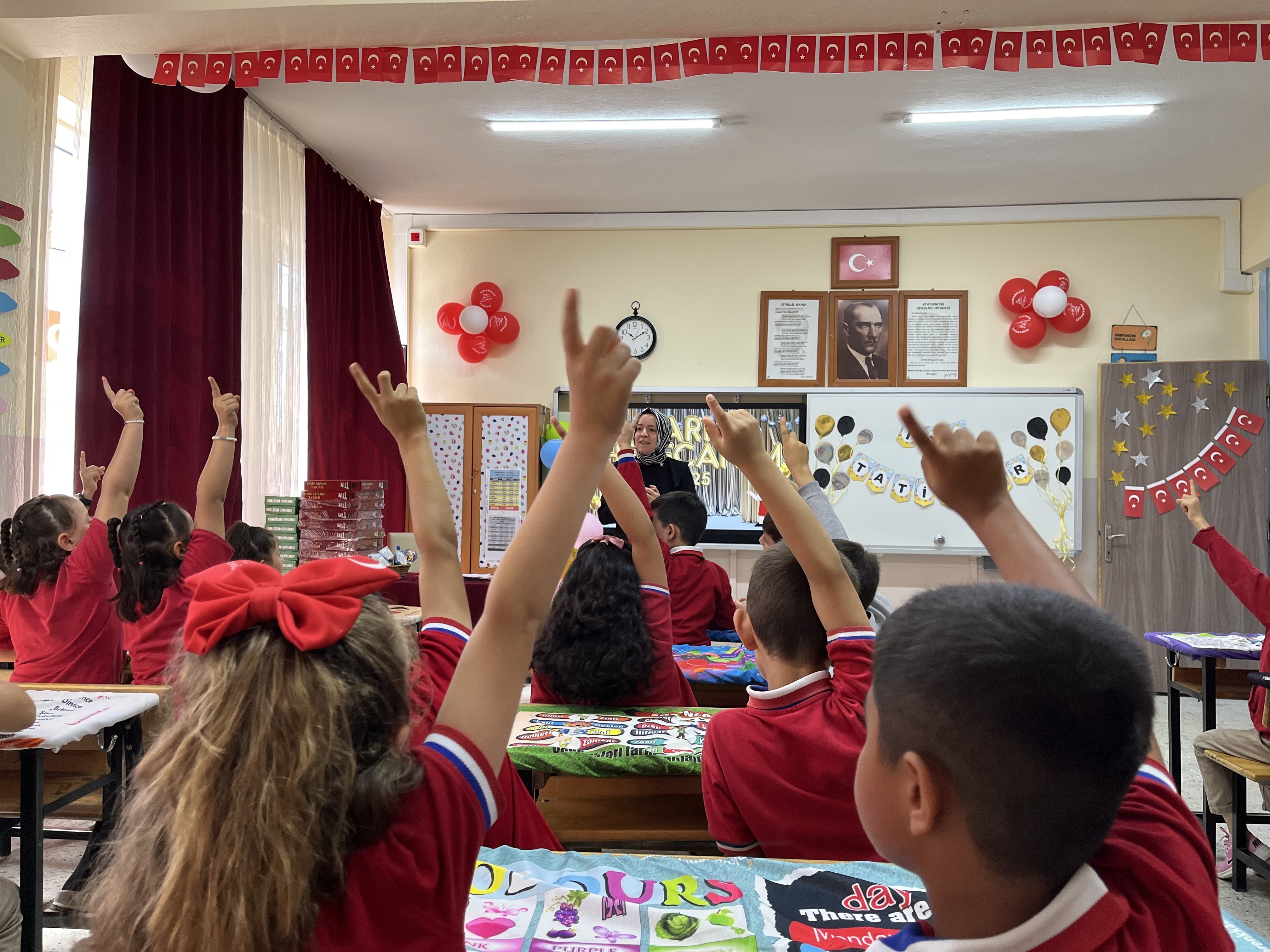 Okula kahvaltısız giden çocuklar derslere odaklanamıyor