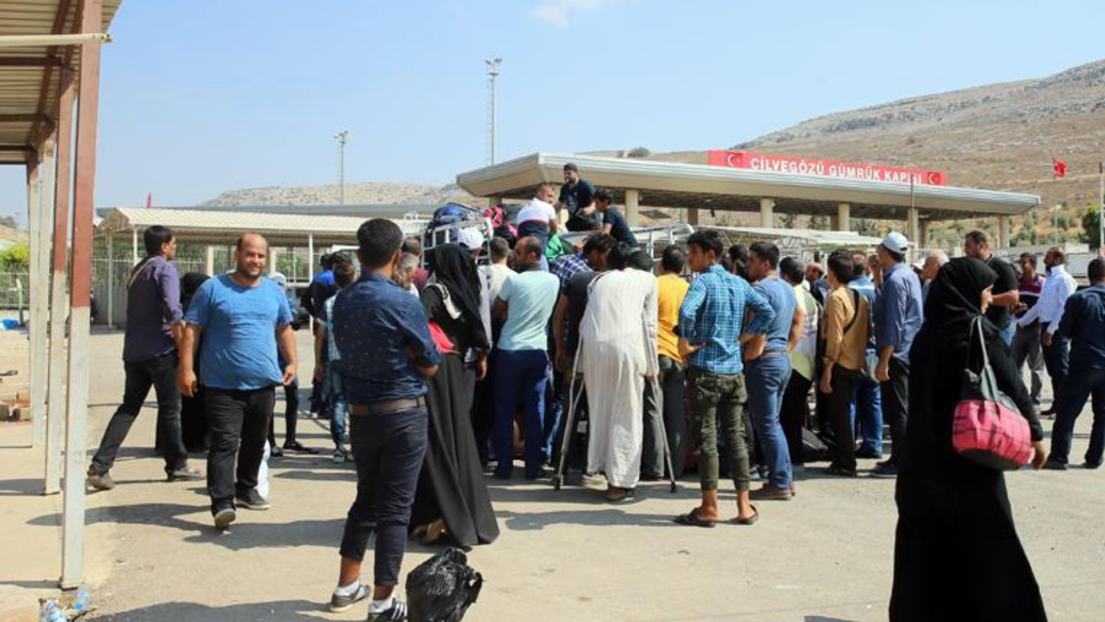 474 bin 18 Suriyeli ülkesine geri döndü