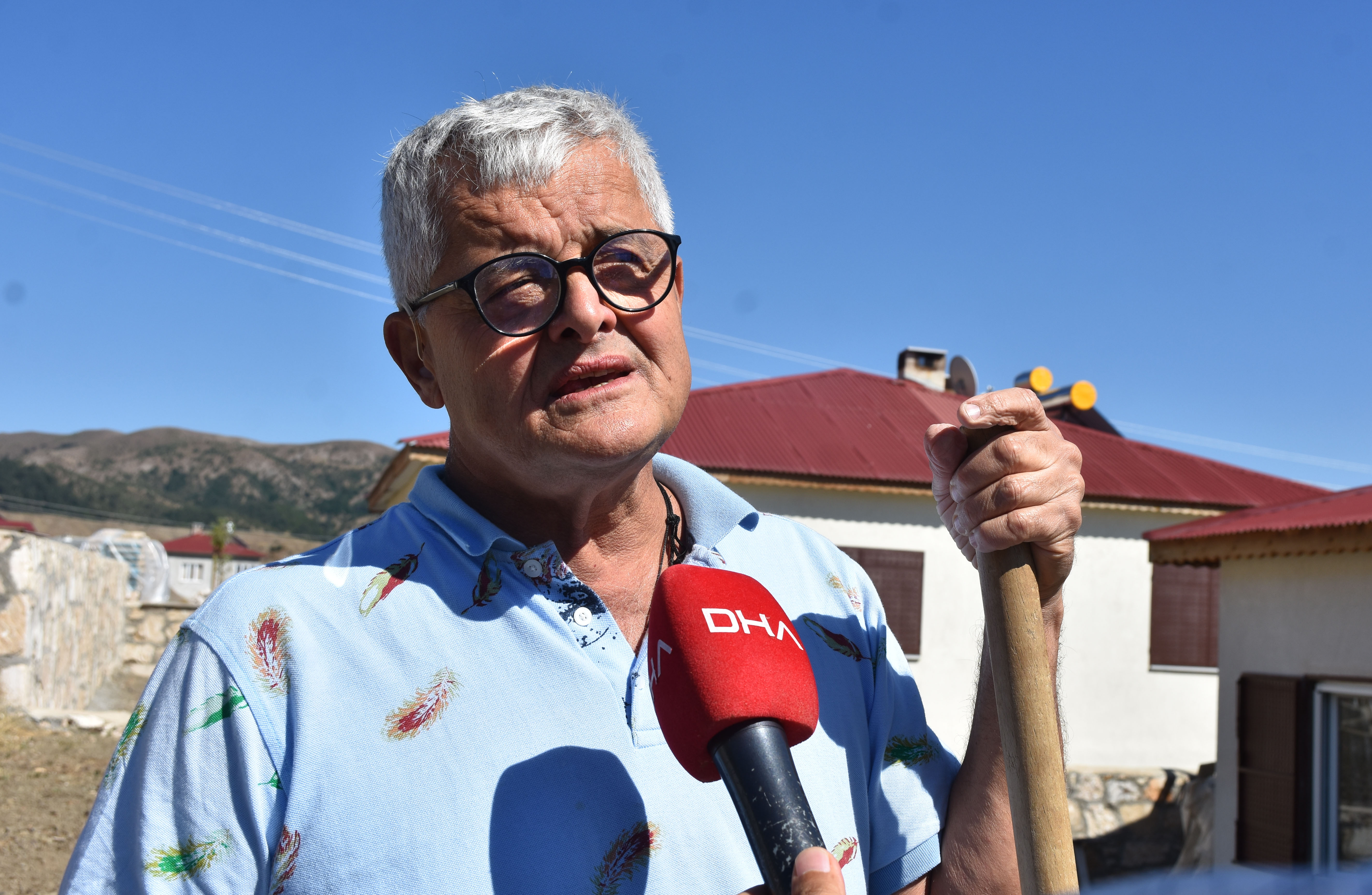 Eski manken Sivas'taki köy evinde