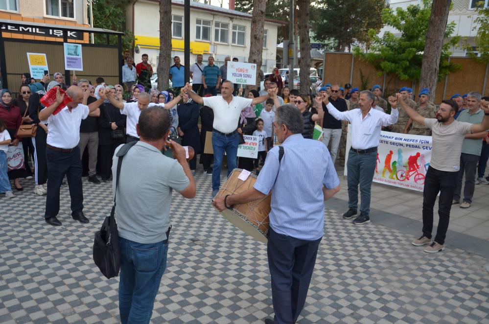 Sivas'ta Obeziteye Halay Çekerek Önlem Aldılar