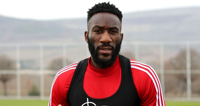 Aaron resmen Sivasspor’da