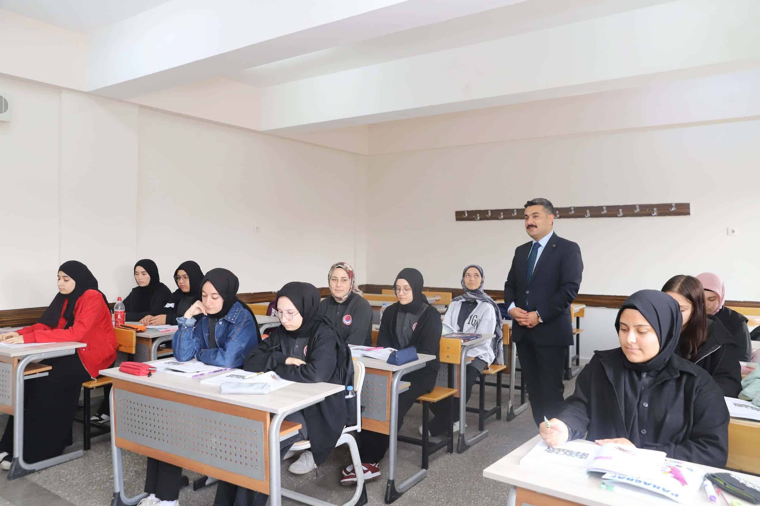 Sivas'ta Öğrencilere Doğa Bilinci Anlatıldı