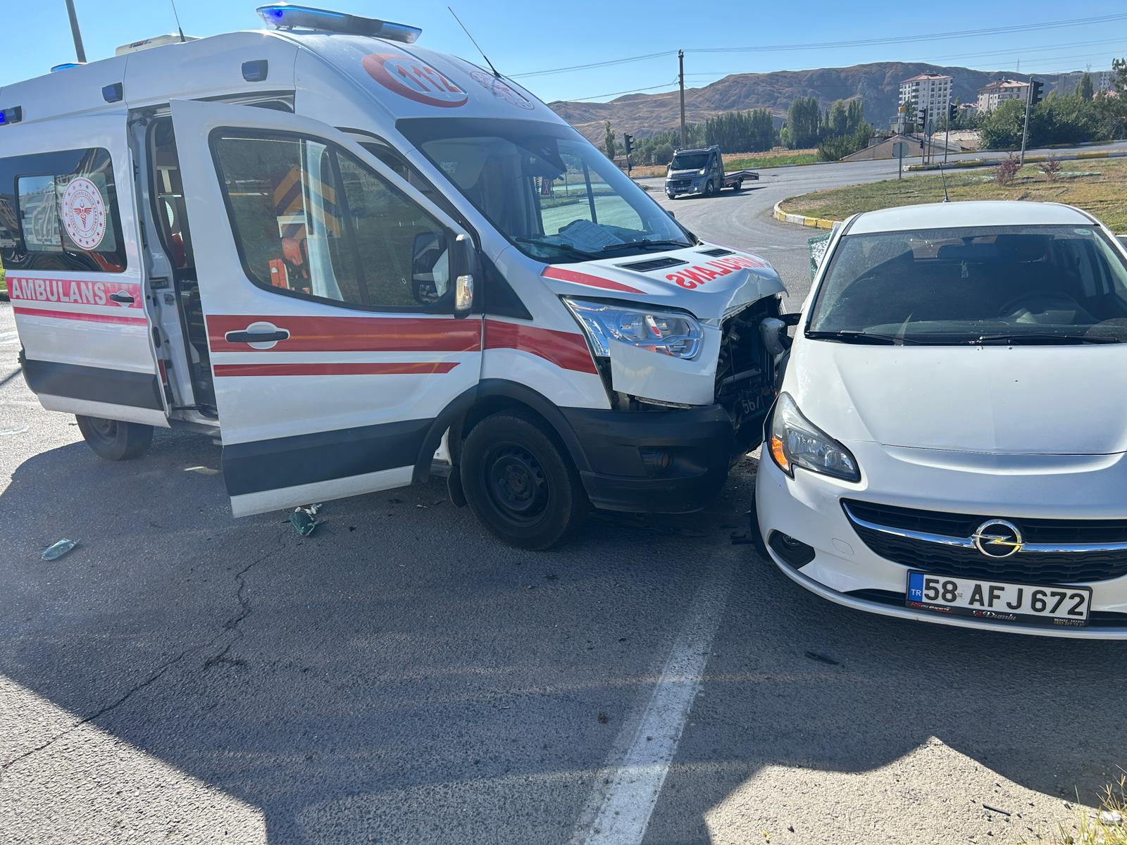 Sivas'ta Ambulans Kazası!