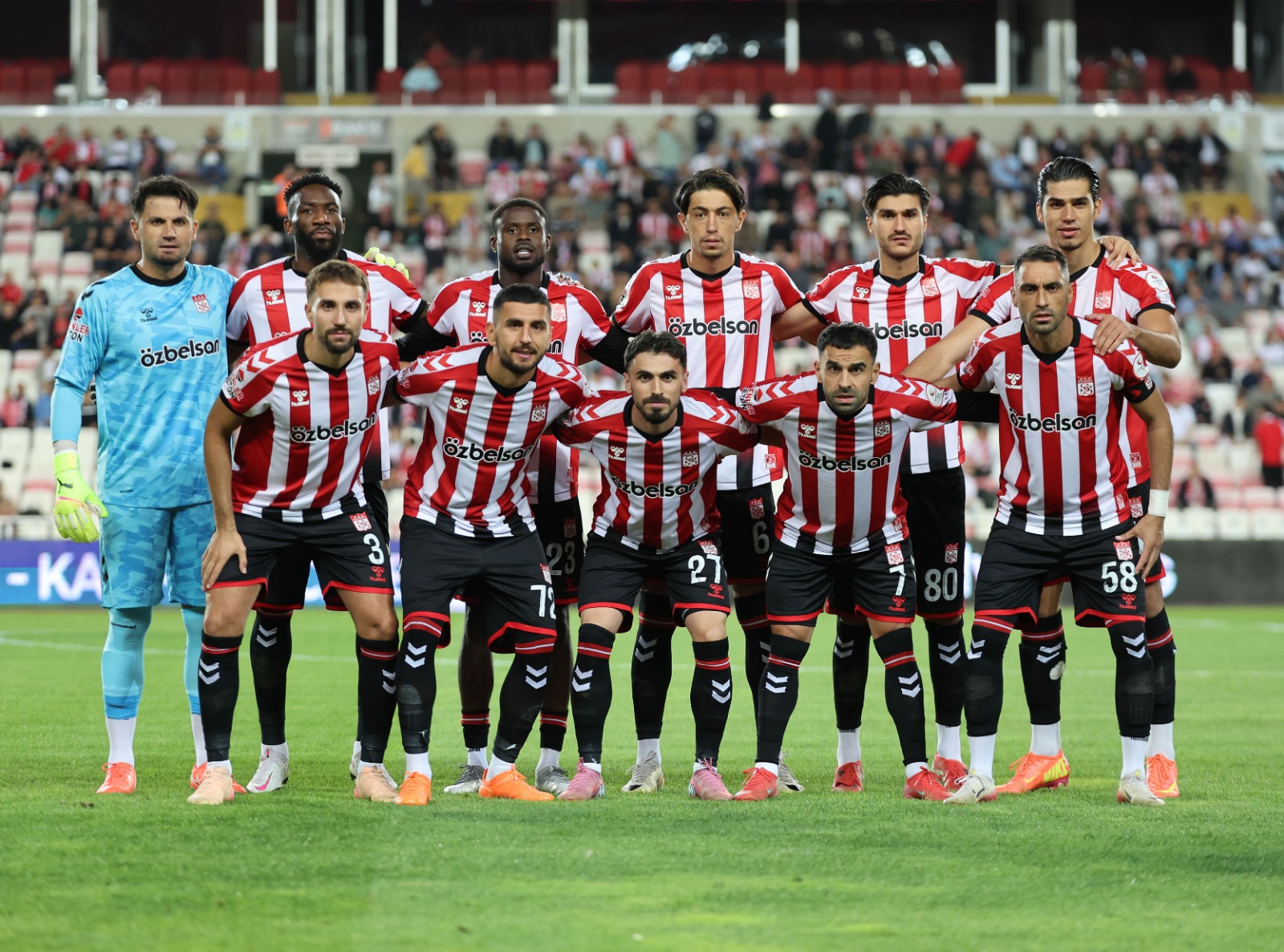 Sivasspor Moralleri Zirveye Taşıdı