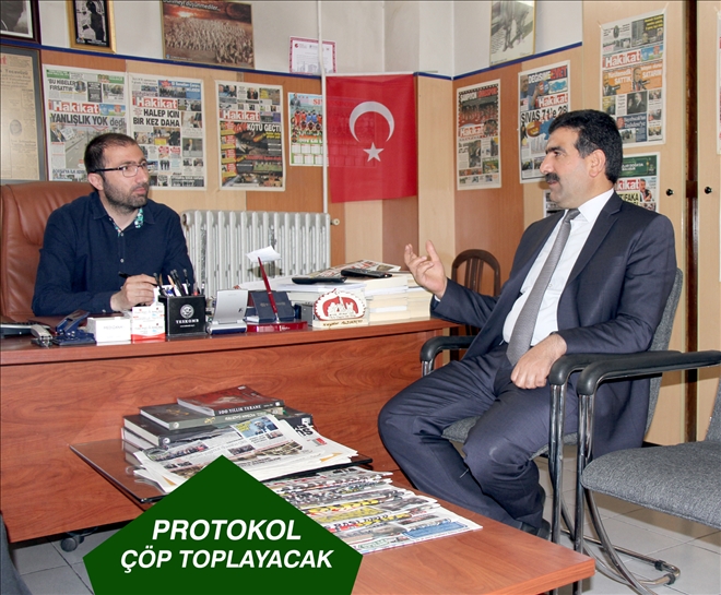 ?PROTOKOL ÇÖP TOPLAYACAK?