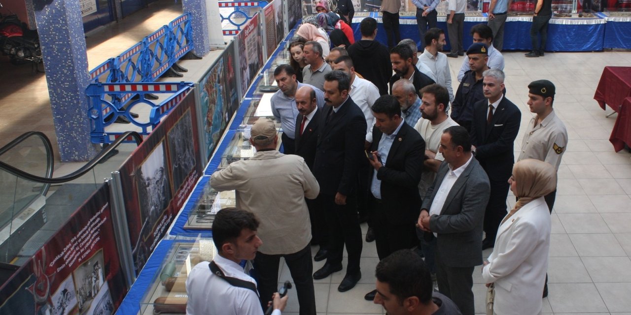Sivas'ta Çanakkale'nin Mirası Sergileniyor