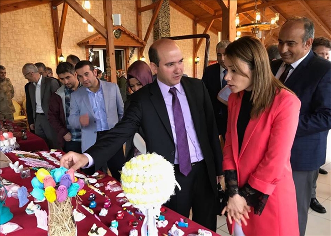 AKINCILAR´DA YIL SONU SERGİSİ