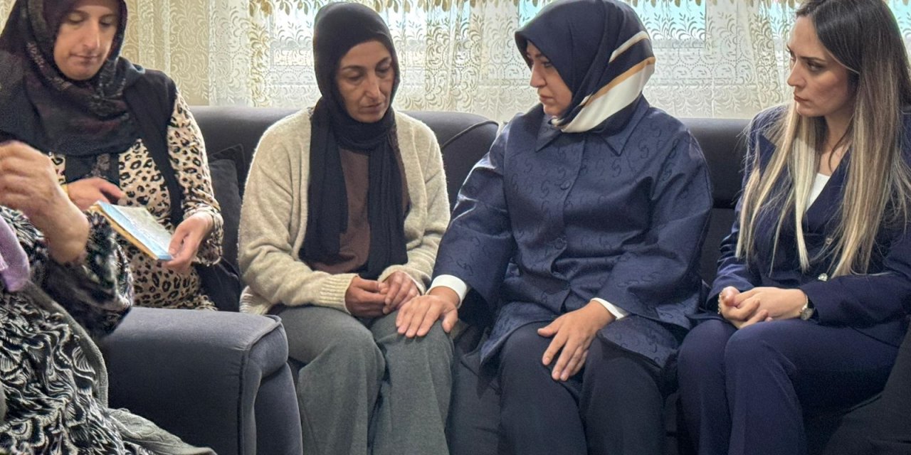 Sivaslı Vekilden Acılı Aileye Taziye Ziyareti