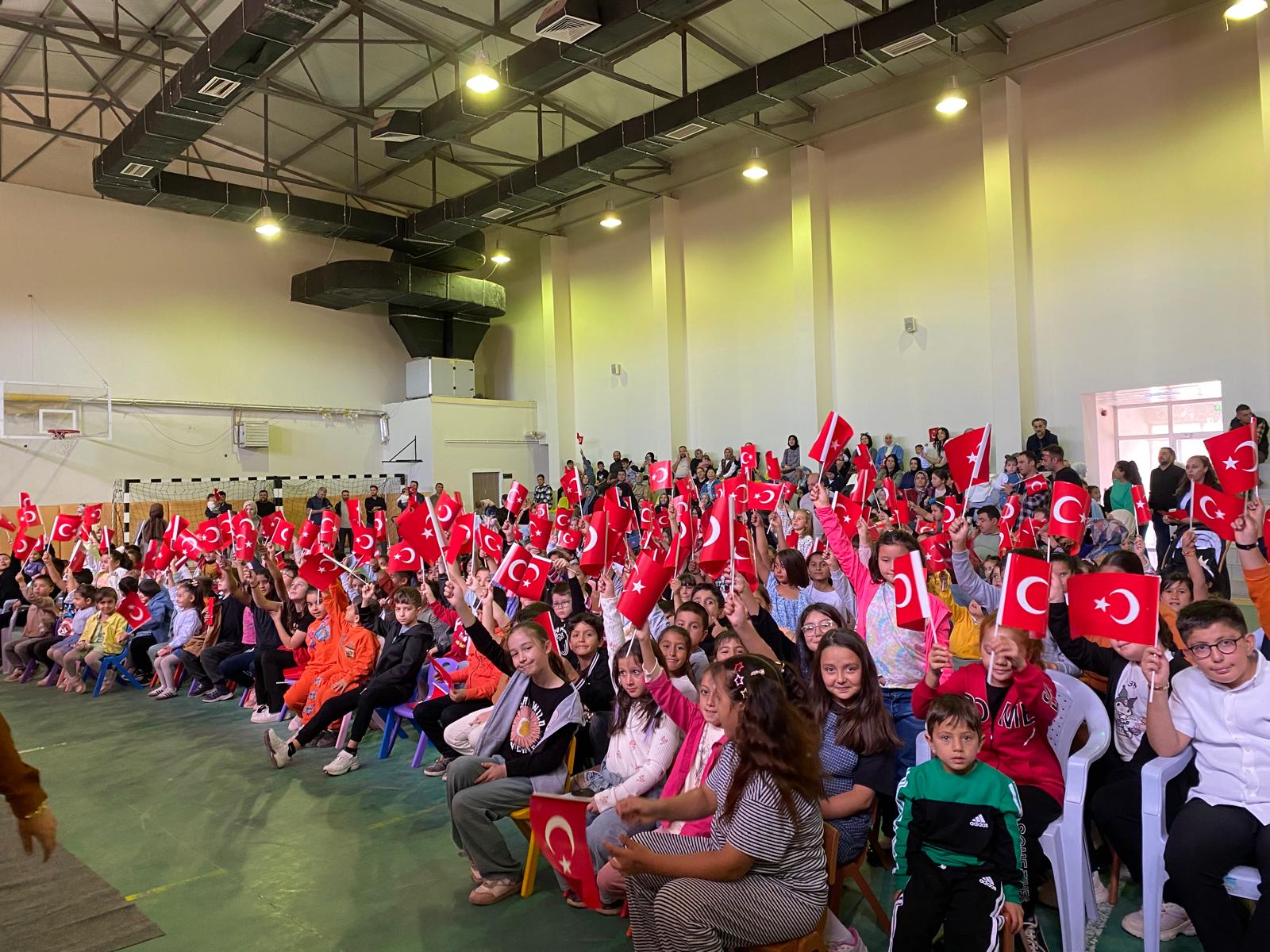 Sivas'ta Çocuk Şenliği