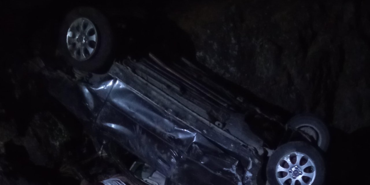 Sivas'ta otomobil uçuruma yuvarlandı: 4 ölü