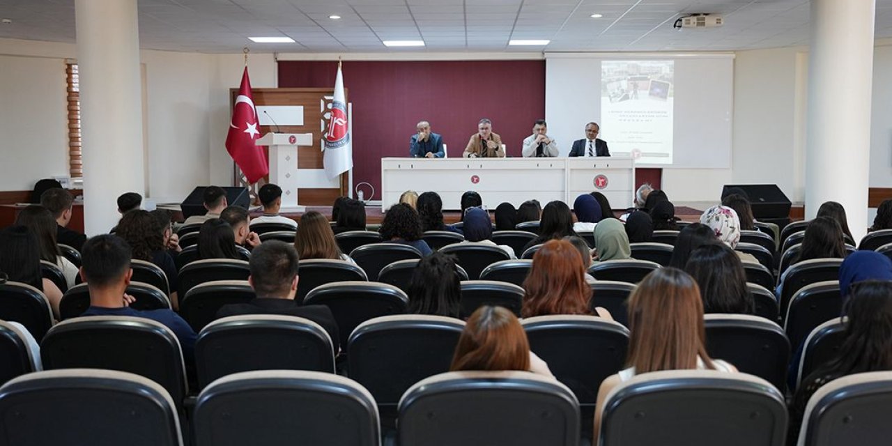 Sivas'ta yeni iletişimcilere oryantasyon