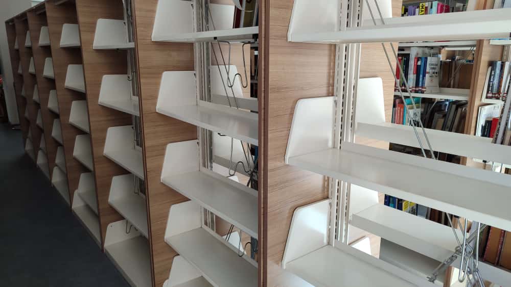 Sivas’ta Kütüphane Rafları Boş Kaldı