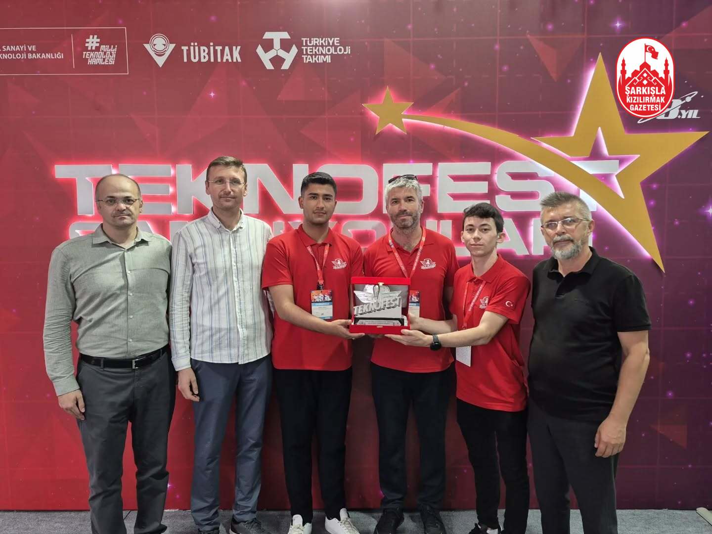 Sivaslı Öğrenciler Teknofest’te Türkiye İkincisi Oldu