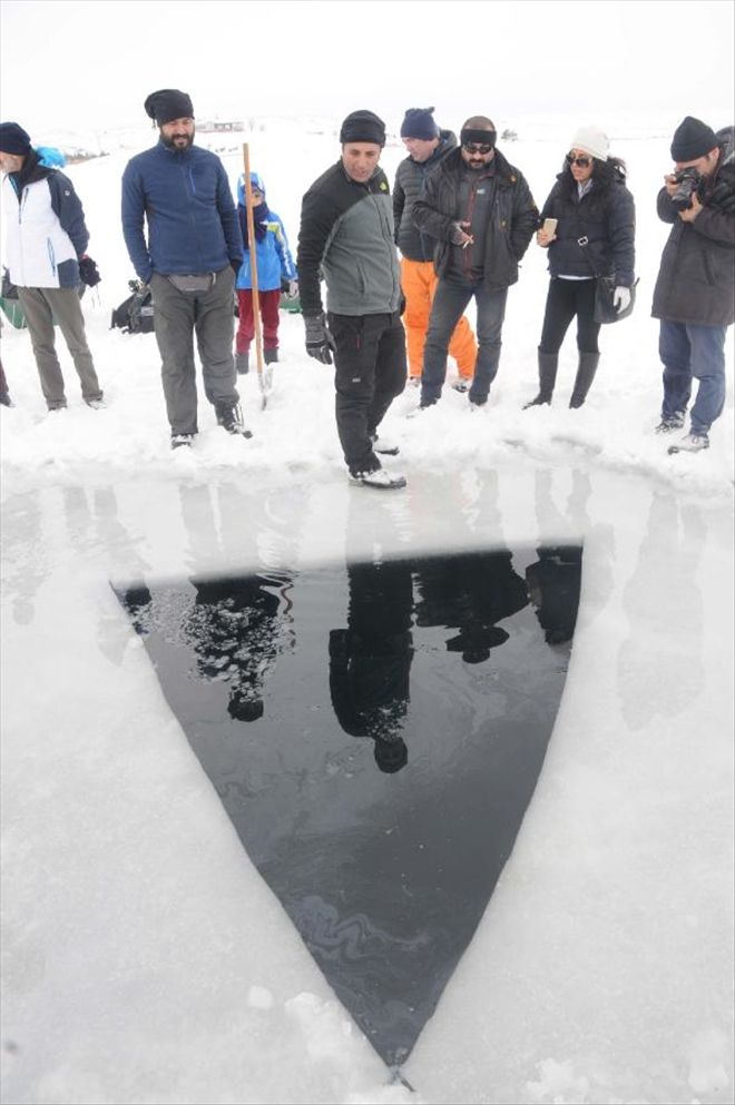 TÖDÜRGE GÖLÜ´nde ´BUZ ALTI´ DALIŞI