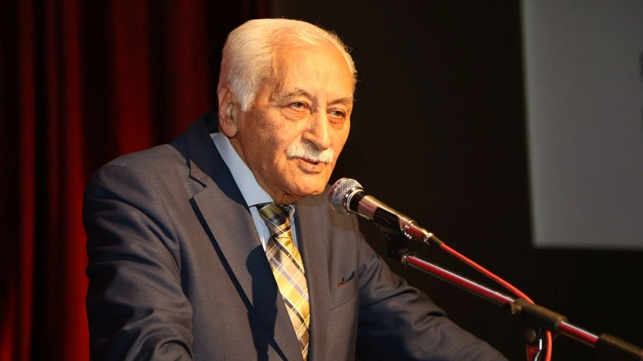 Yavuz Bülent Bakiler Memleketi Sivas’ta Toprağa Verilecek