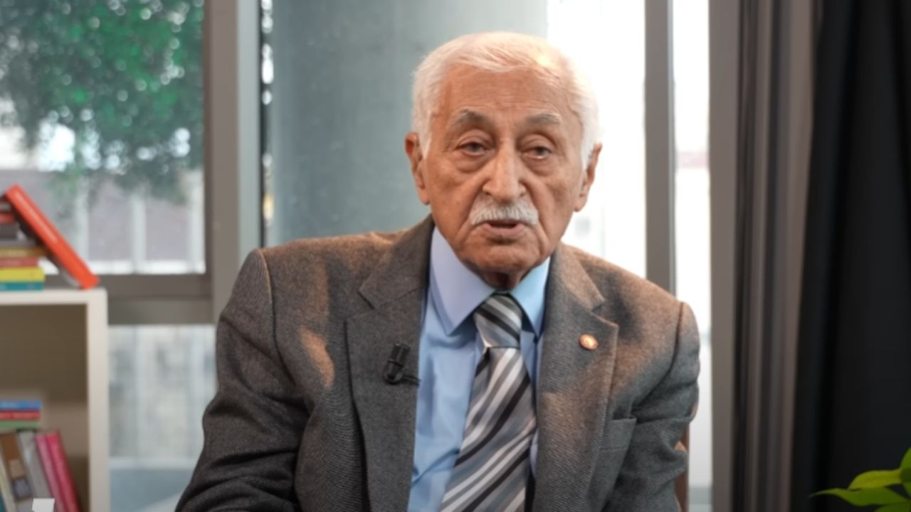 Sivaslı Şair ve Yazar Yavuz Bülent Bâkiler vefat etti: kimdir eşi ve çocukları kimler?