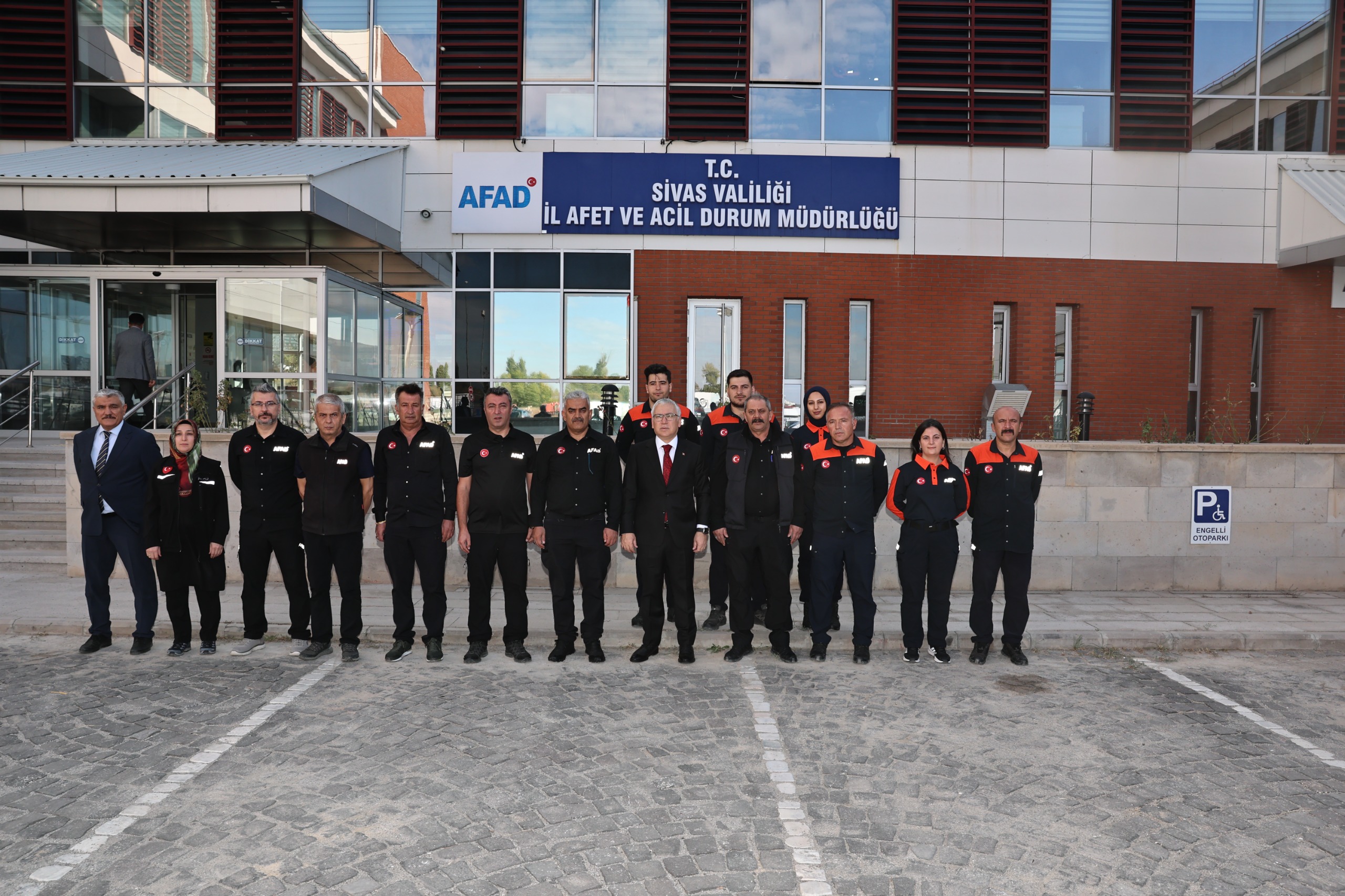 Vali Şimşek’ten Sivas AFAD’a Ziyaret