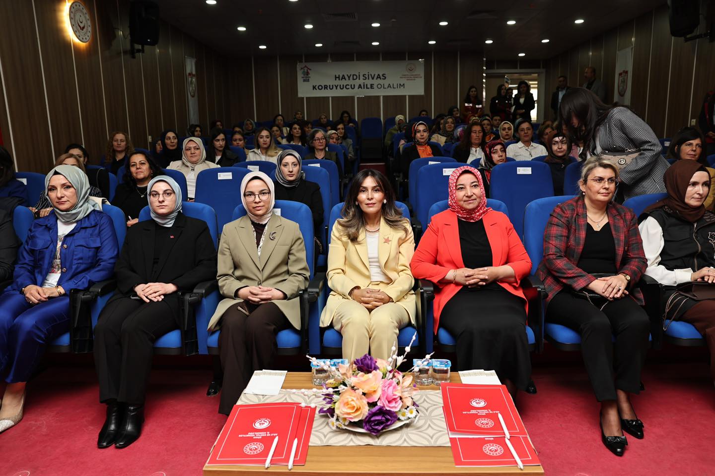 Sivas’ta Gönül Elçileri Çocukların Geleceğine Işık Oluyor