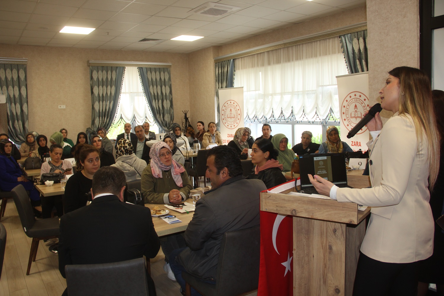 Sivas'ta Veli Çalıştayı Düzenlendi