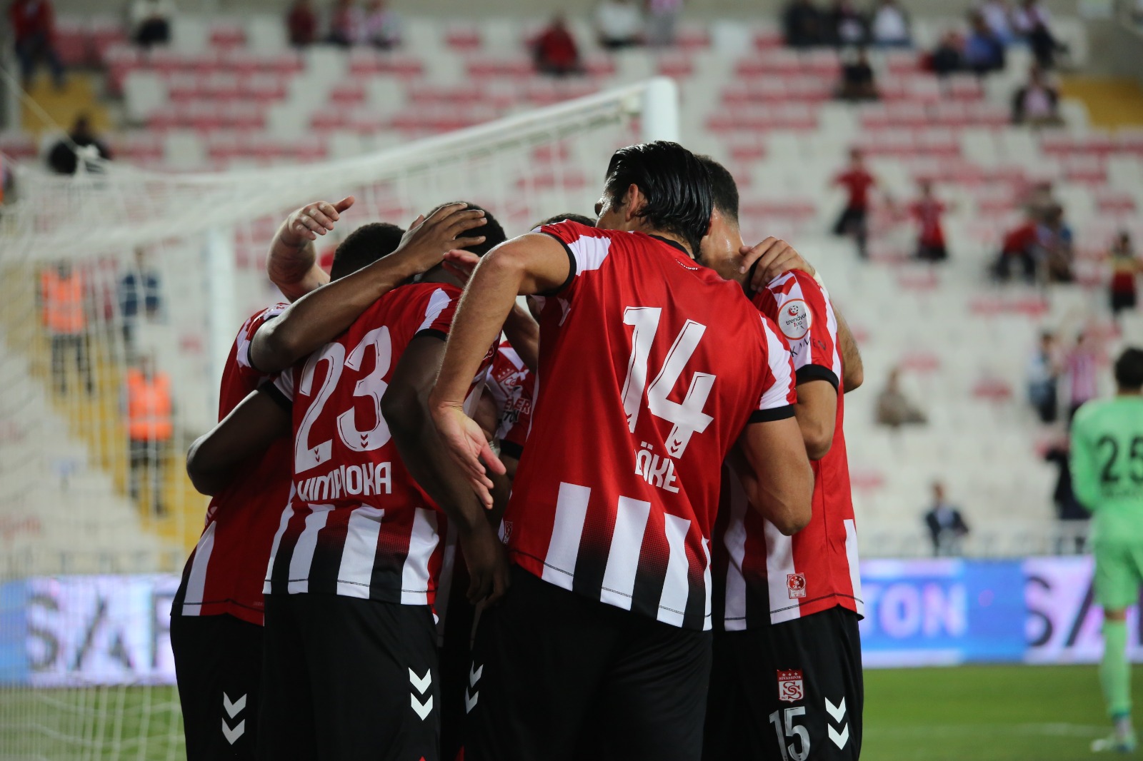 Sivasspor – Serik Spor Maçının Hakemleri Belli Oldu