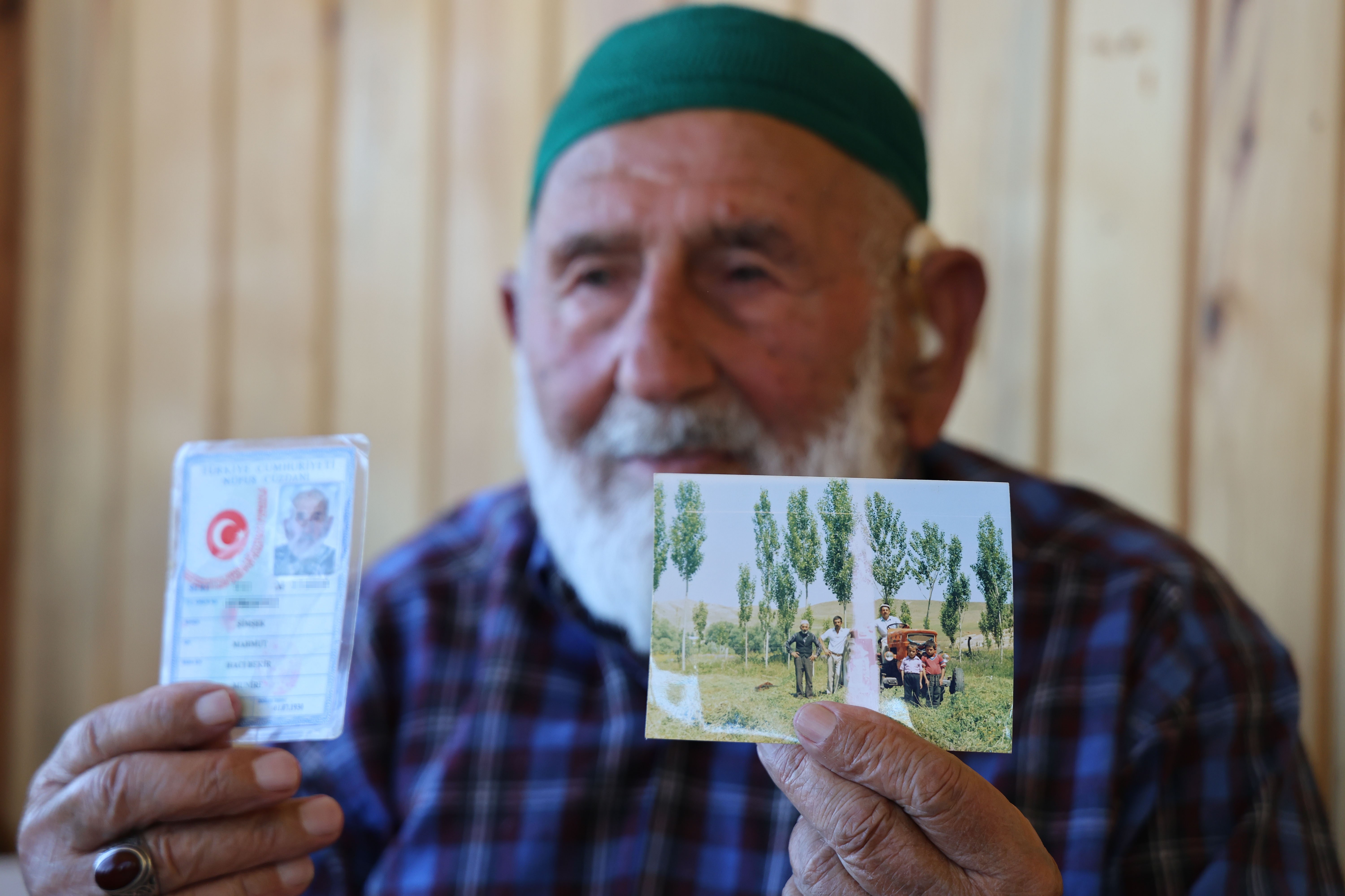 Sivas’ın 100 Yaşındaki Mahmut Dedesinden Uzun Ömür Formülü